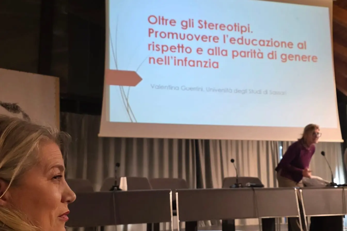 L'assessora Maria Grazia Salaris in uno degli incontri