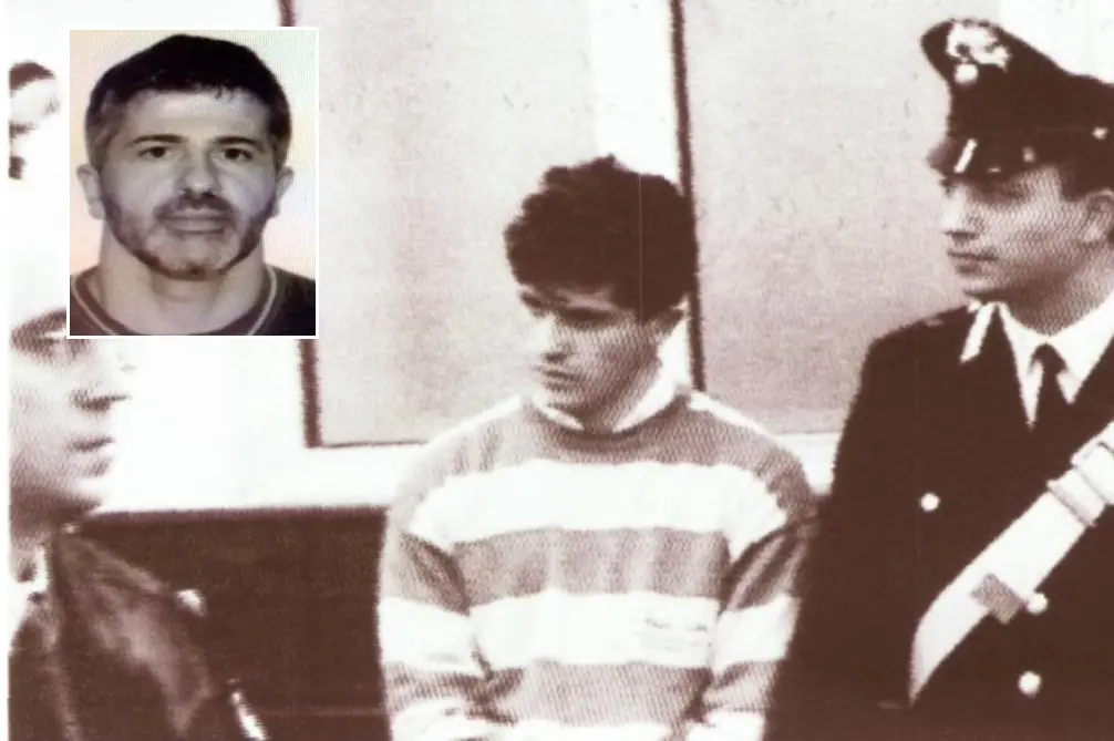 Sandro Arzu dopo la condanna per omicidio nel 1993 e, nel riquadro, in una foto più recente (Archivio)