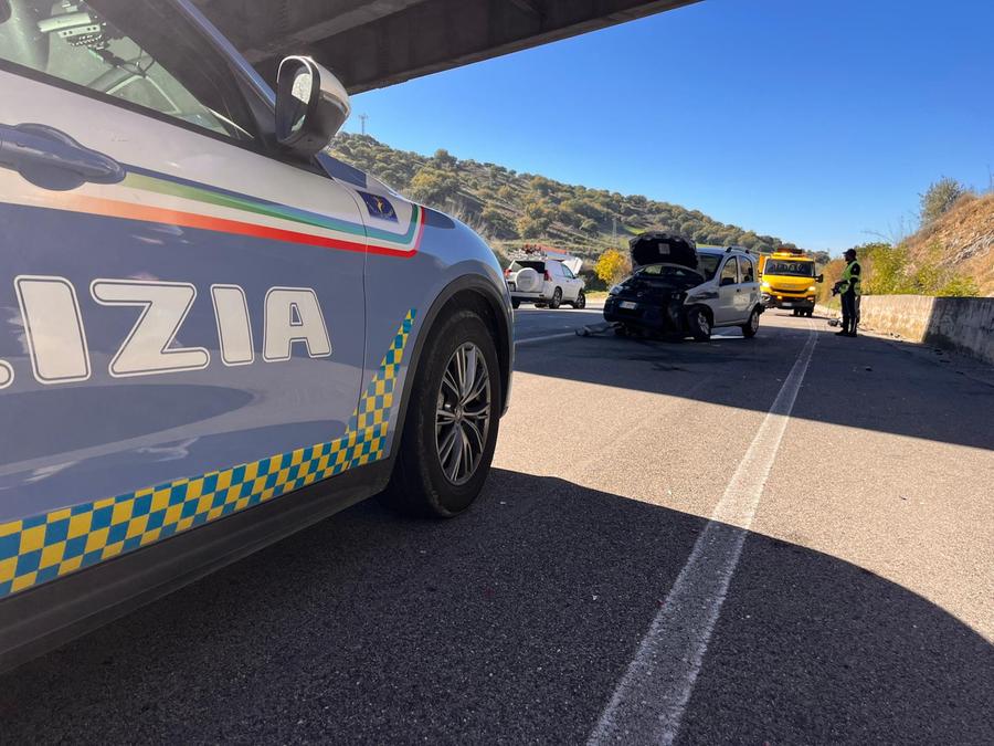 Scontro alle porte di Nuoro: un ferito e lunghe code