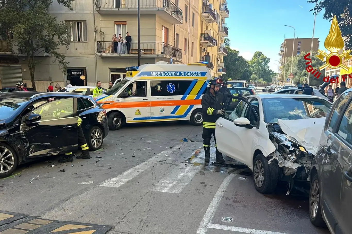 L'incidente a Sassari (foto vigili del fuoco)