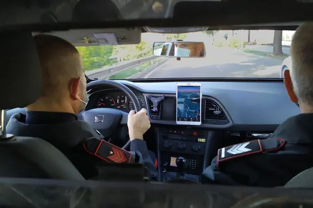 (foto carabinieri)