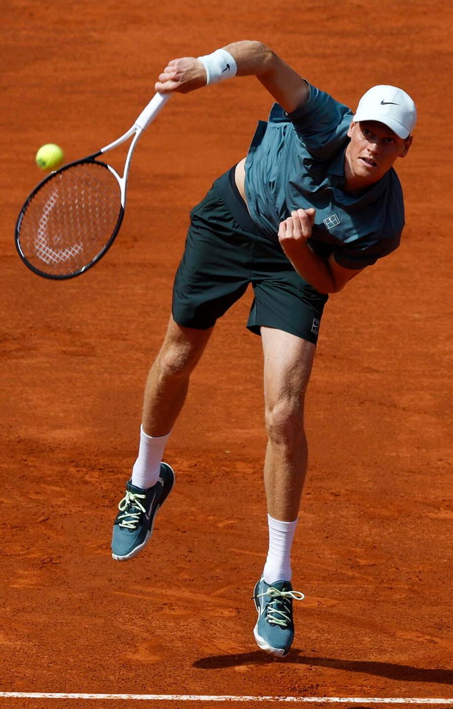 Sinner e Musetti avanti insieme Si ferma Alcaraz