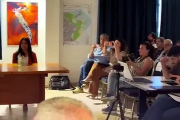«A Cala Finanza neanche un metro cubo di cemento»: Loiri contro il camping di lusso