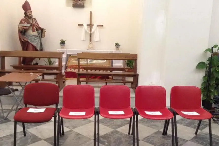 La chiesa di Santa restituita allestita per il confronto (Foto Pastorale del Lavoro Cagliari)