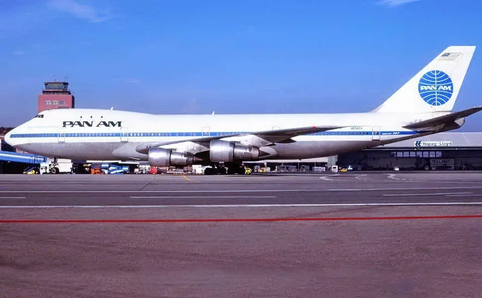 L'aereo coinvolto nel dirottamento (Tutte le foto sono Archivio L'Unione Sarda e Wikipedia)
