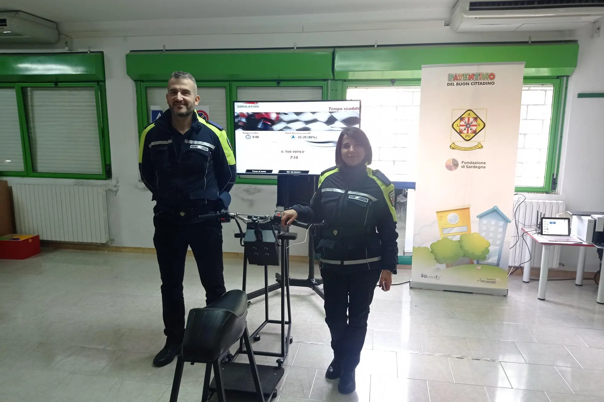 La Polizia locale (foto concessa)