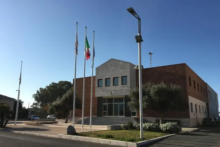 Il municipio di Santa Giusta (foto Pinna)