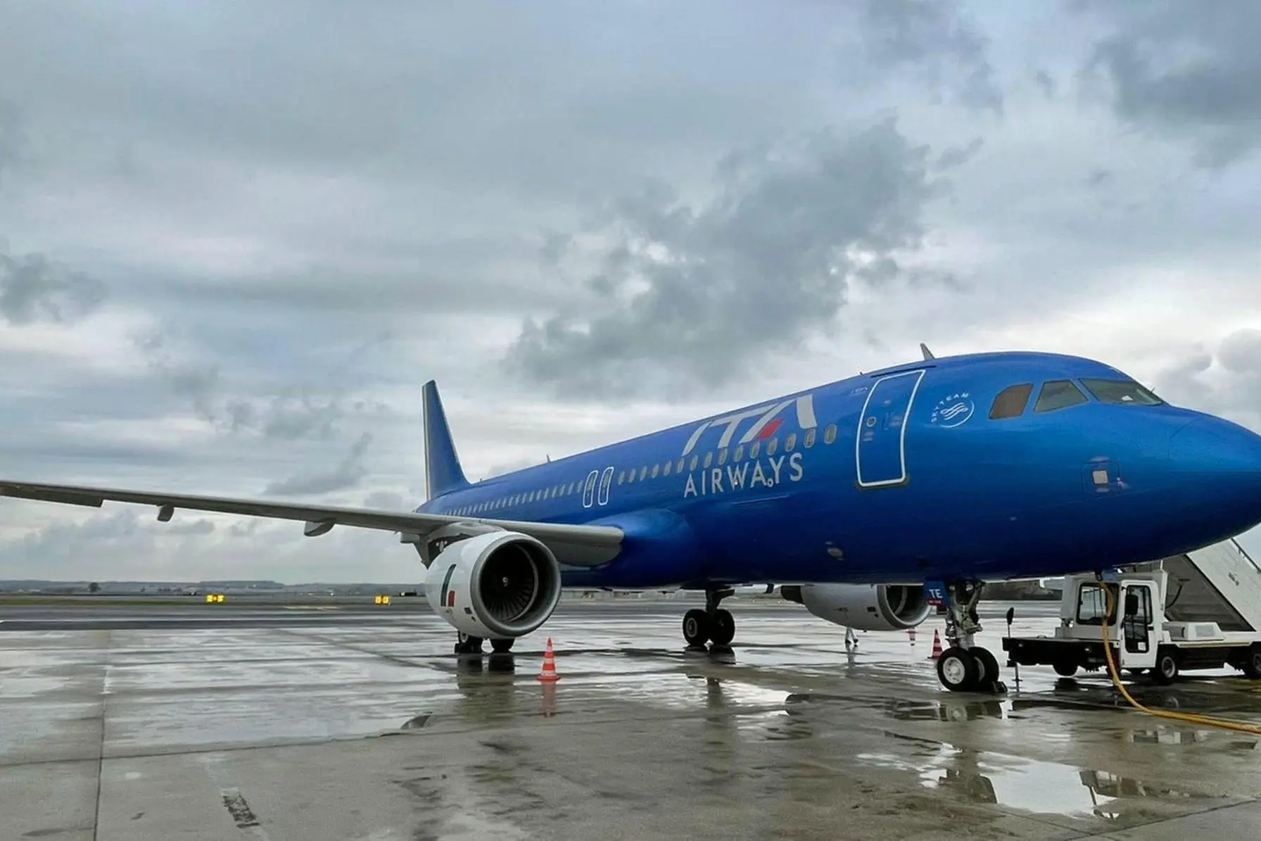 Un aereo di Ita Airways a Fiumicino (foto Ansa)