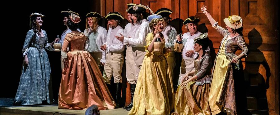 Il gioco amoroso di “Così fan tutte” a Cagliari