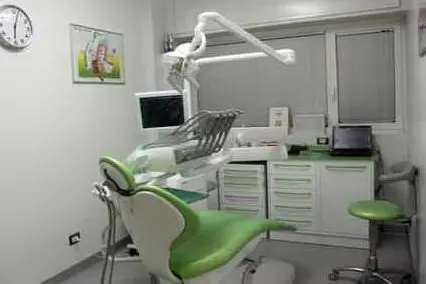 Studio dentistico (Ansa)