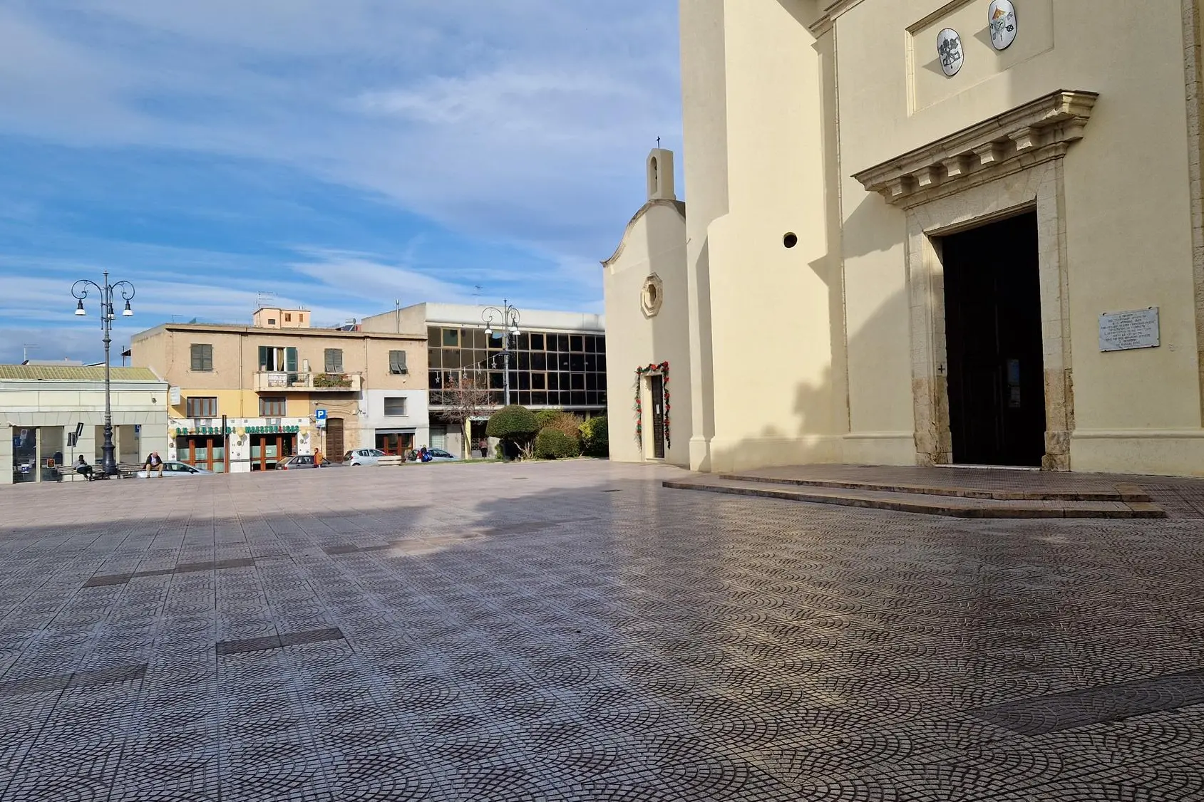 Il sagrato della basilica (g. da.)