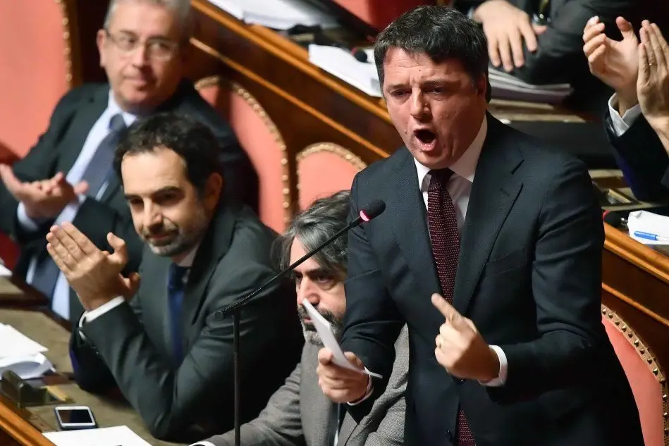 Un intervento al Senato di Matteo Renzi (Ansa)