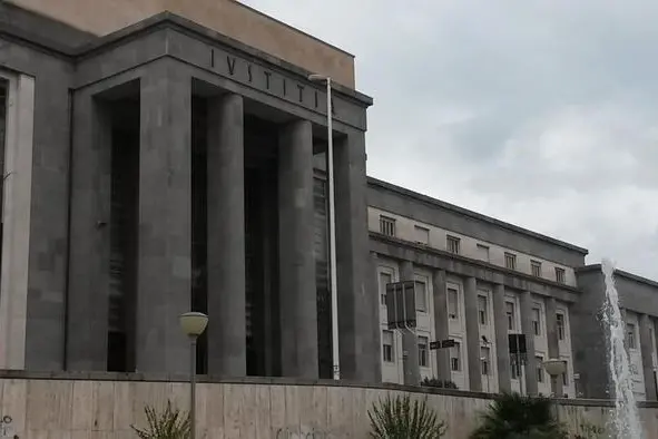 Il tribunale di Cagliari (foto Ansa)