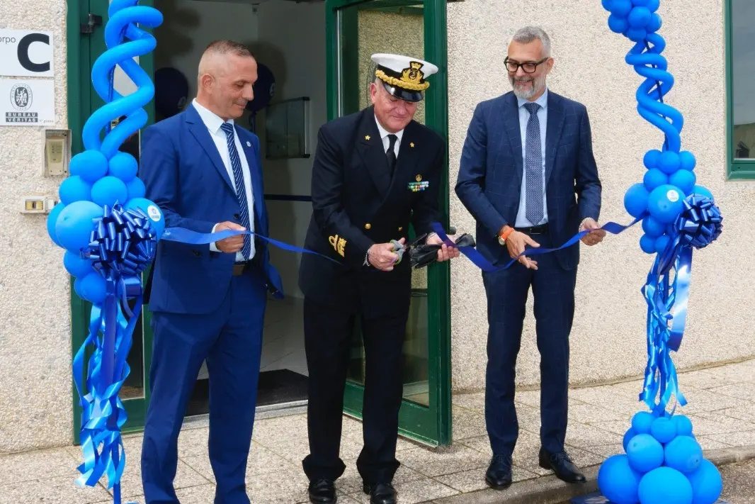 Il taglio del nastro della nuova sede di Bureau Veritas a Cagliari