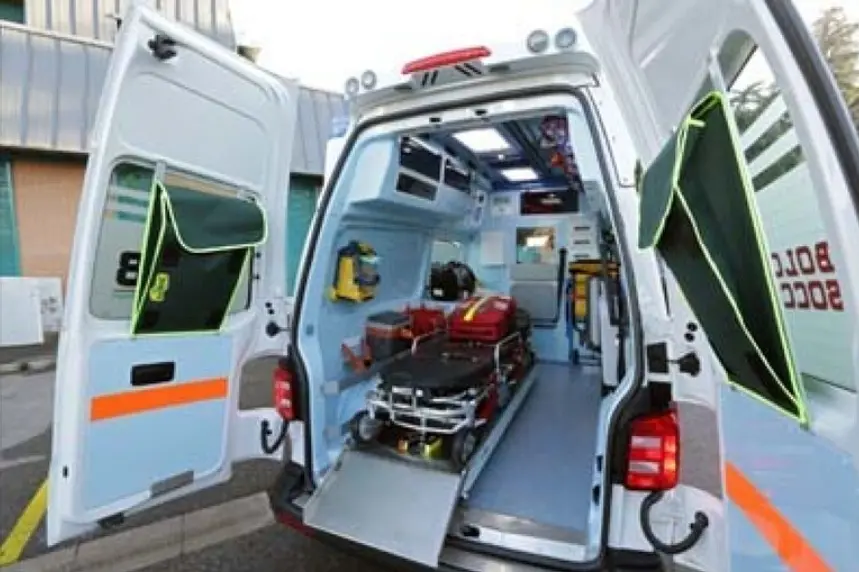 Un'ambulanza