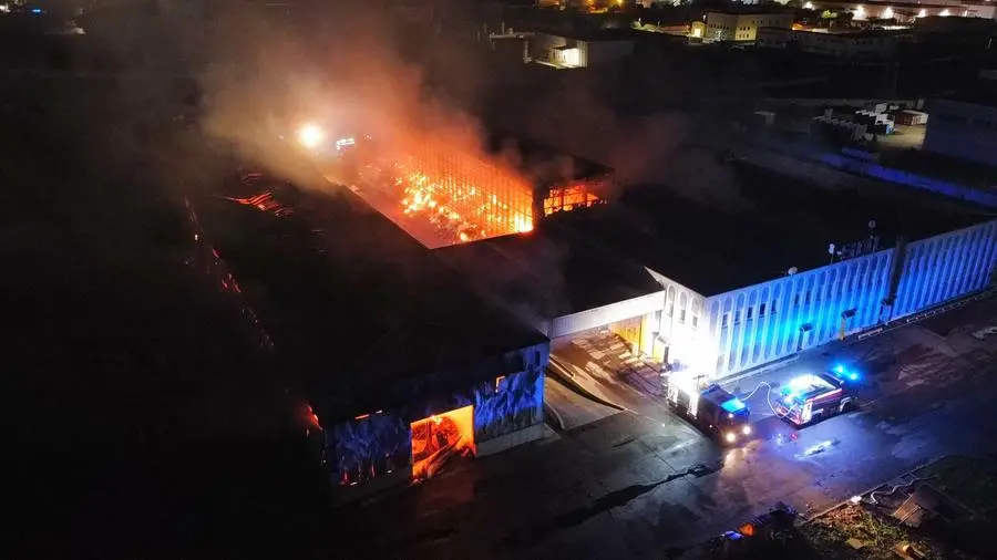 La battaglia contro il fuoco (Foto GLD)