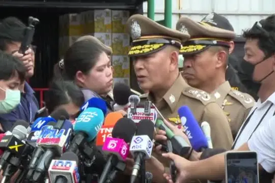 Incendio in bar a Bangkok: 27 morti. Le vittime ritrovate nei bagni