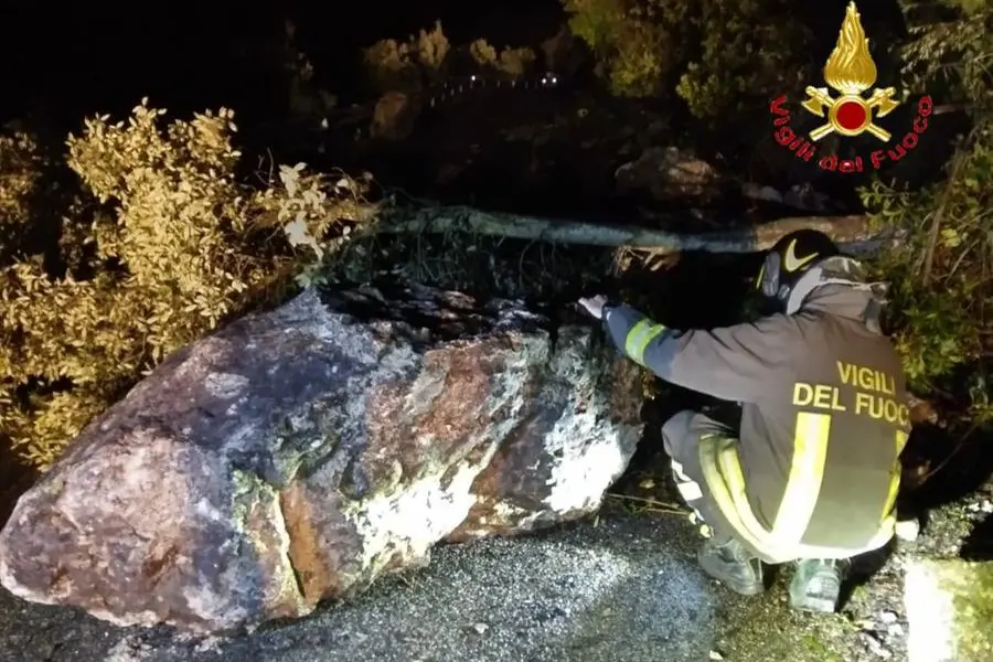 (foto vigili del fuoco)