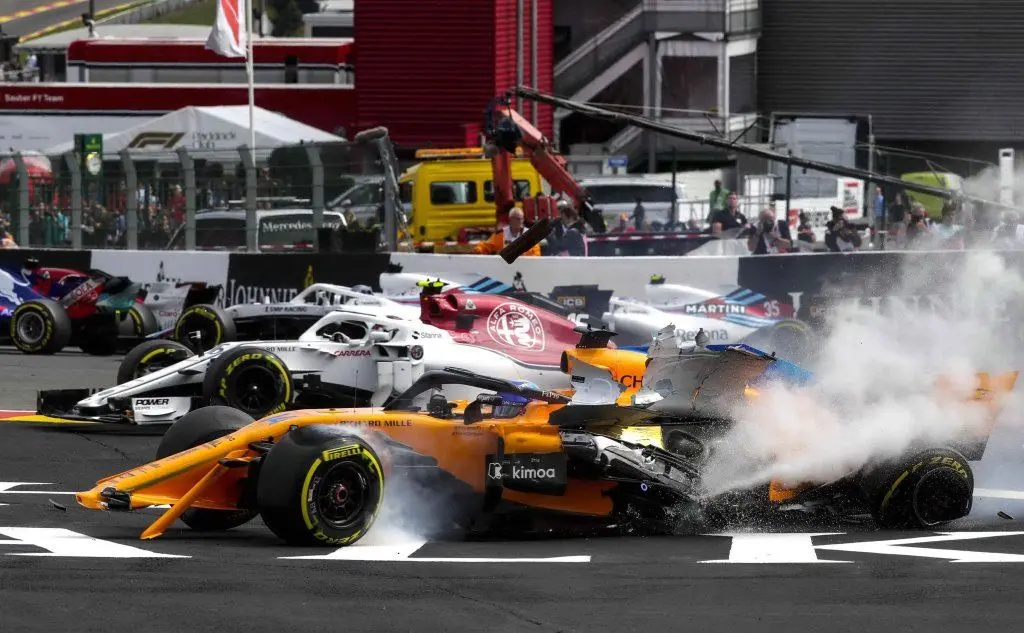 Vettel vince il Gran Premio di Belgio, terribile incidente per Alonso subito dopo il via