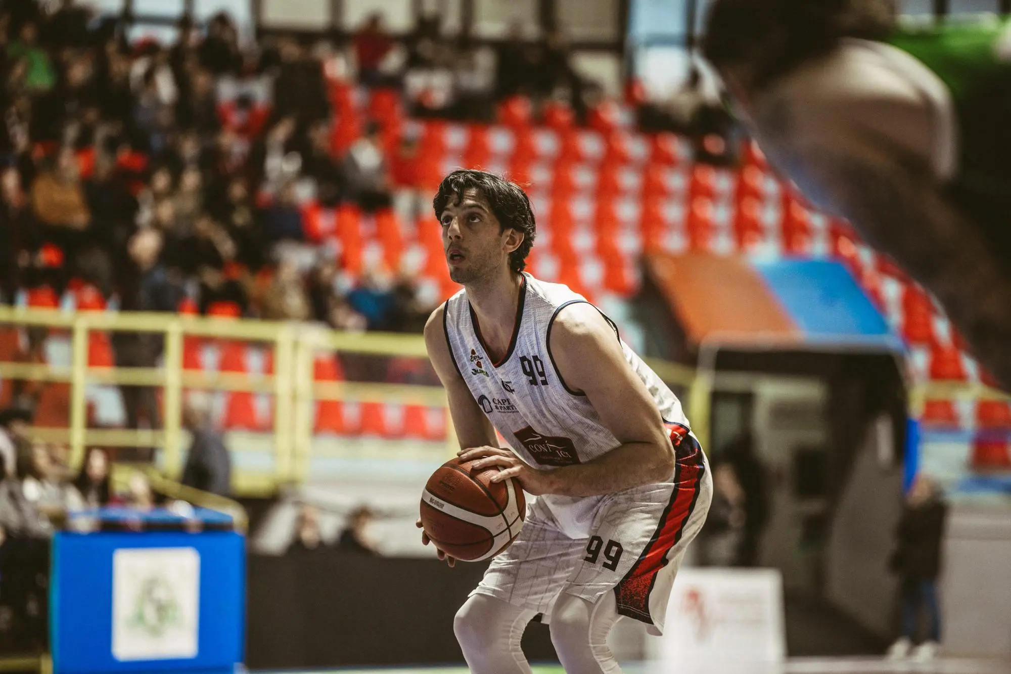 Ivan Morgillo, ala dell'Esperia