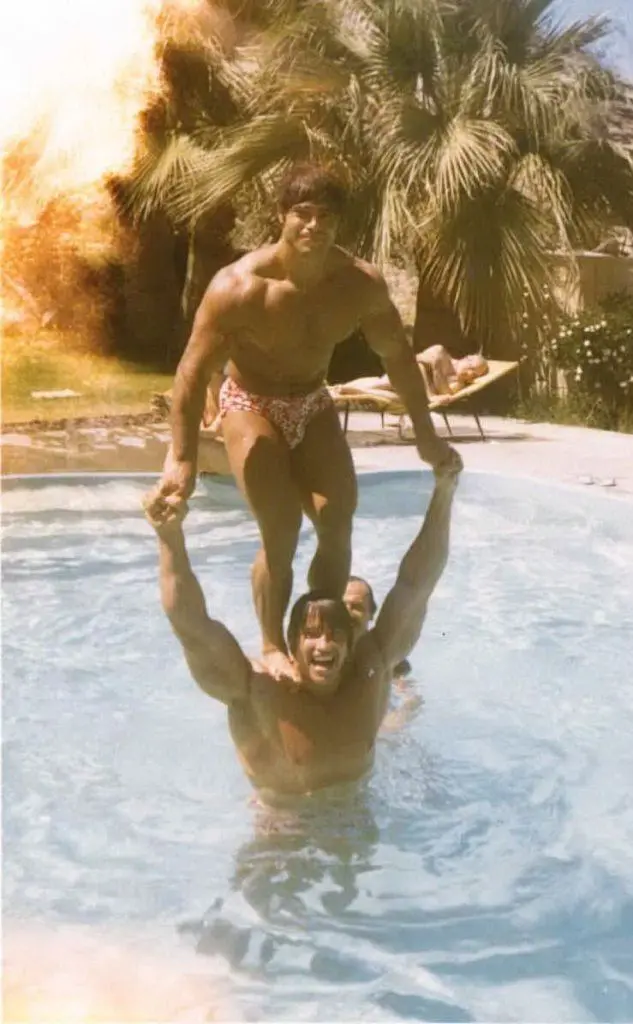 Columbu con Schwarzenegger