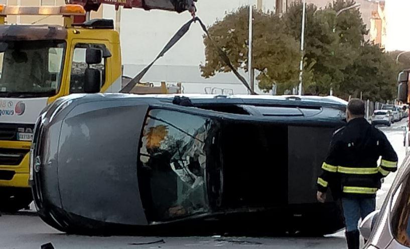 sassari auto si ribalta conducente miracolosamente illeso l unione sarda it