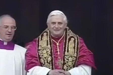 L'accusa di Ratzinger: &quot;La pedofilia nasce dalla Rivoluzione sessuale del 1968&quot;