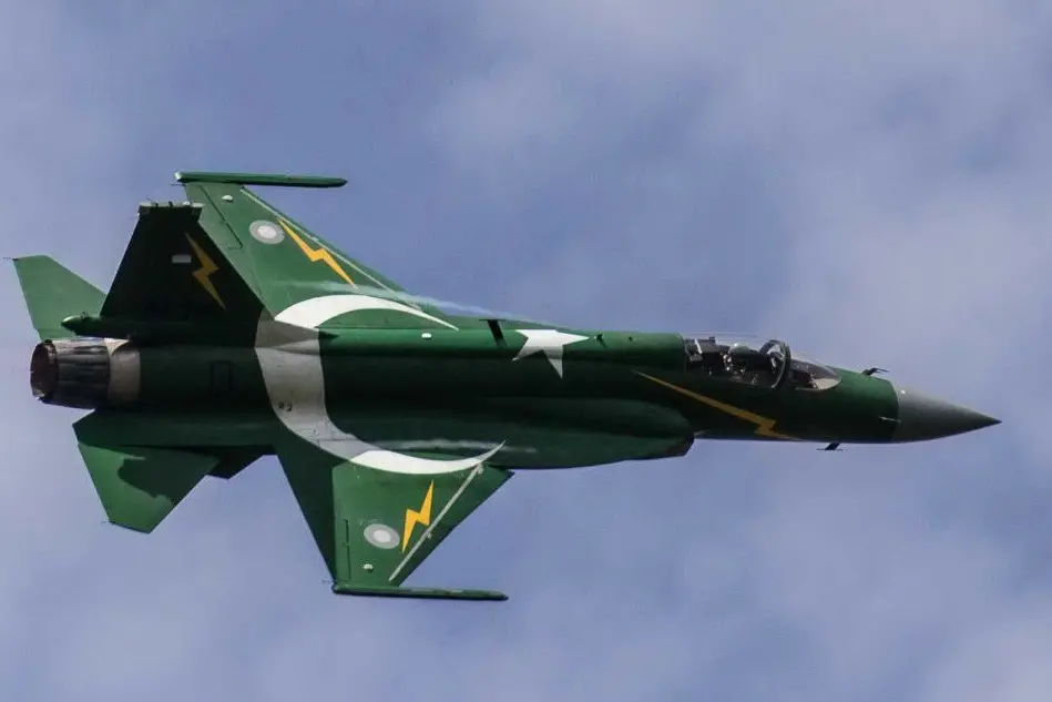 Un aereo dell'esercito pakistano
