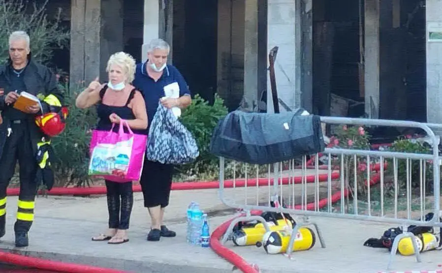 Alcuni residenti evacuati