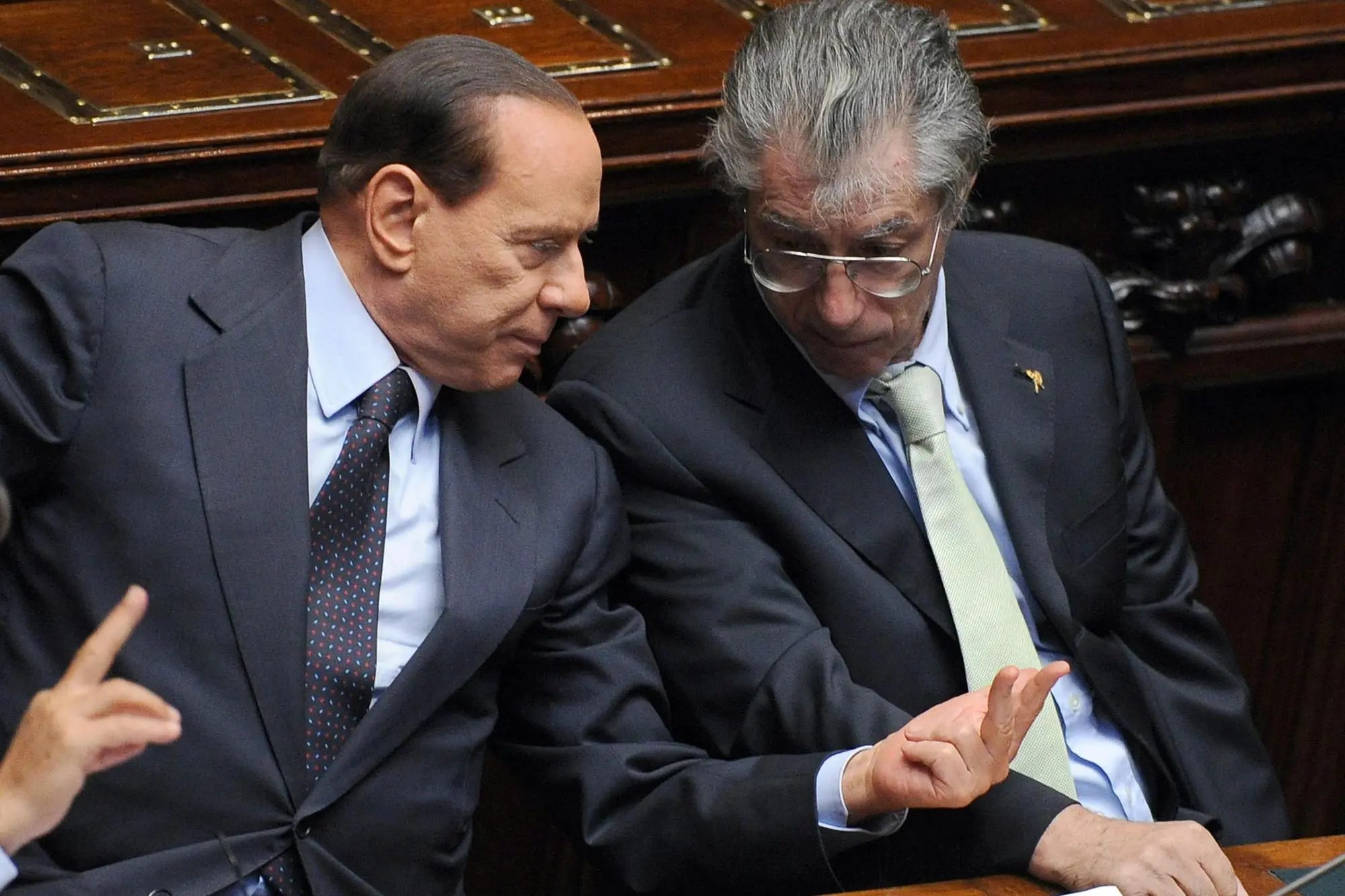 Silvio Berlusconi e Umberto Bossi nel 2011 (ANSA / ETTORE FERRARI)