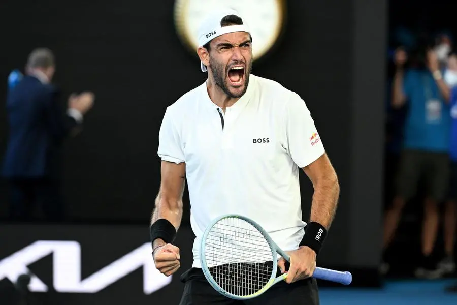L'urlo di gioia di Berrettini dopo la vittoria (foto Ansa/Epa)
