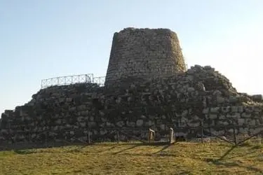 Il complesso archeologico di Santu Antine (foto Antonio Caria)