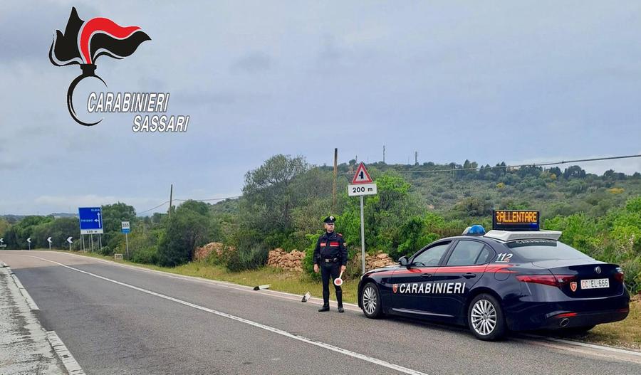 Tragedia sventata sull’Orientale Sarda, sei minorenni bloccati mentre piazzano massi sulla carreggiata