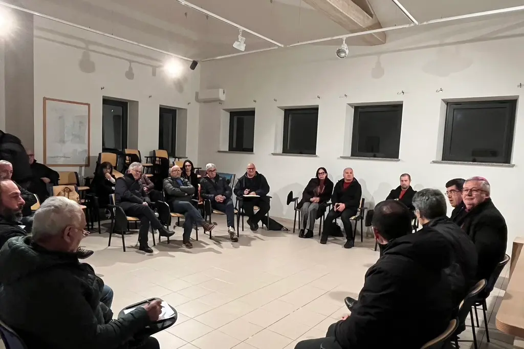L'incontro con gli operatori (Foto Sara Pinna)