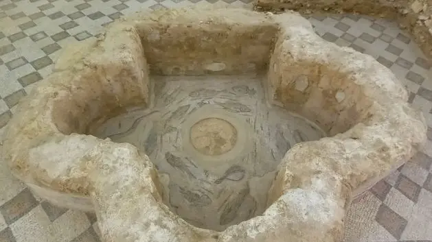 https://immagini.unionesarda.it/version/c:YjU0MGZlNWYtM2IwMi00:MjQxNmRhNDUtMzc4YS00/image.webp?f=16:9