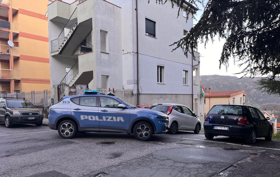 Medico trovato morto in casa: è giallo