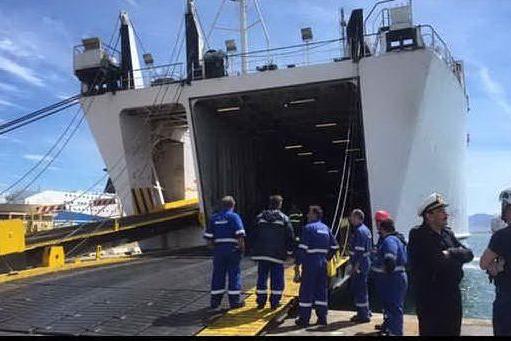Due etti di eroina nascosti negli slip: giovane arrestato al porto di Olbia