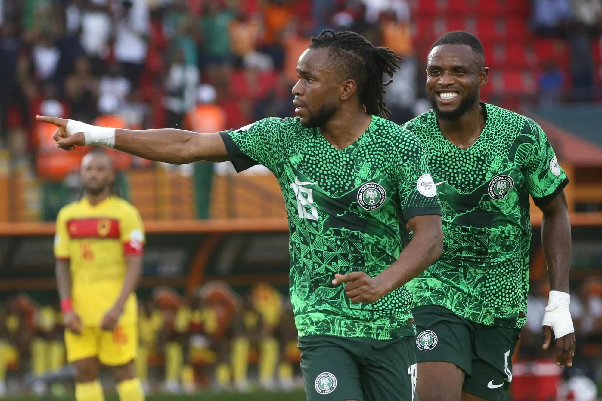 Ademola Lookman esulta dopo il gol che ha permesso alla Nigeria di superare l'Angola ai quarti di finale della Coppa d'Africa (foto Ansa)