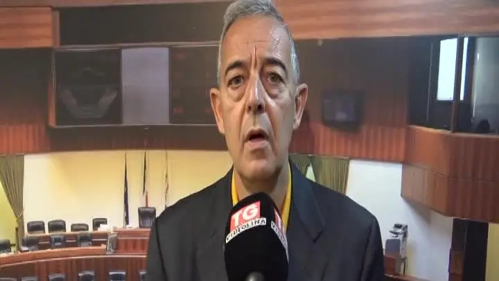 https://immagini.unionesarda.it/version/c:YjViMzU5NmItZDE2Mi00:MTJkODMyYjQtNDcwNy00/image.webp?f=16:9