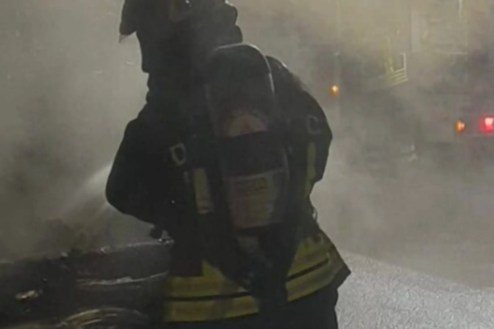 Un intervento dei vigili del fuoco (Ansa)