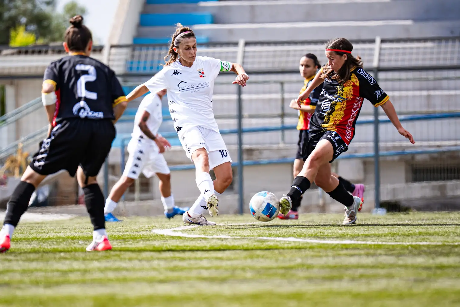 Un'azione di gara (foto Women Torres-A. Dalerci)