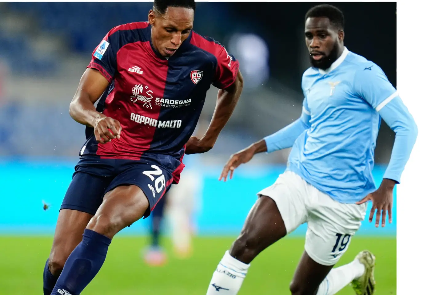 Cagliari's Yerry Mina (L) and Lazio’s Boulaye Dia (R) in action during the Serie A soccer match between SS Lazio and Cagliari Calcio at Olimpico Stadium in Rome, Italy, 3 Nov 2025. ANSA/GIUSEPPE MAFFIA