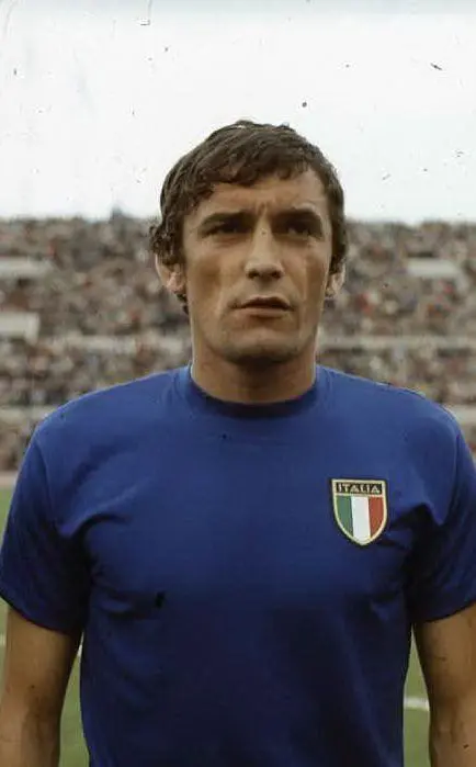 Con la maglia azzurra