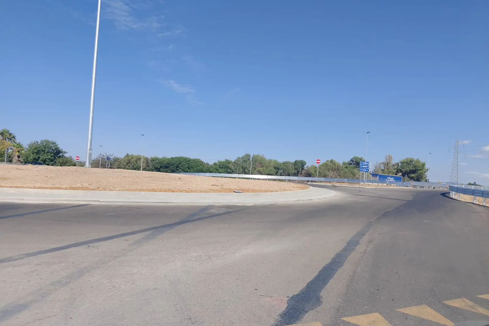 La rotatoria al bivio per Bancali Porto Torres (foto Pala)