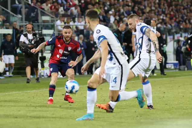 Nandez in action (Ansa)