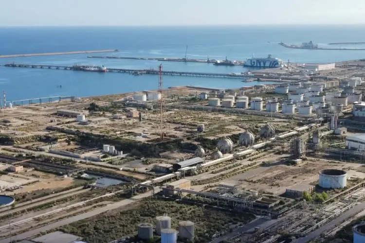 L'area industriale di Porto Torres (foto concessa)