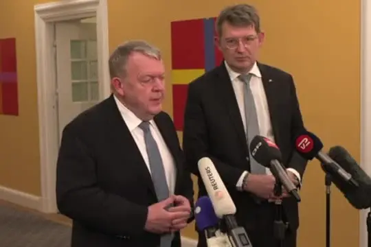 Danimarca: "Bene se Trump eviterà uso della forza, ma minaccia resta"