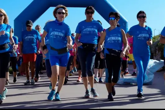 Fitwalking per la vita (foto concessa)