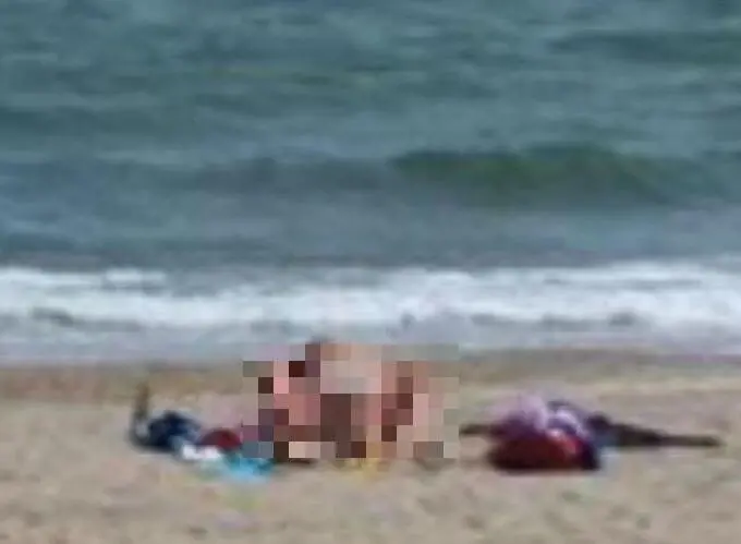 «Nudismo, degrado e sesso a Is Arenas»