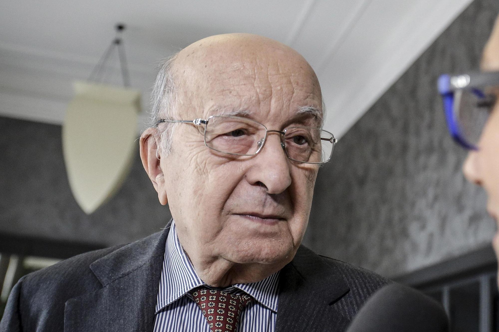 Abschied vom ehemaligen Premierminister und DC-Führer Ciriaco De Mita, er wurde 94 Jahre alt